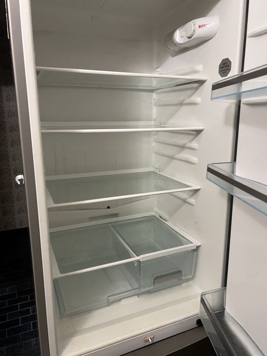 Хладилник Bosch сив