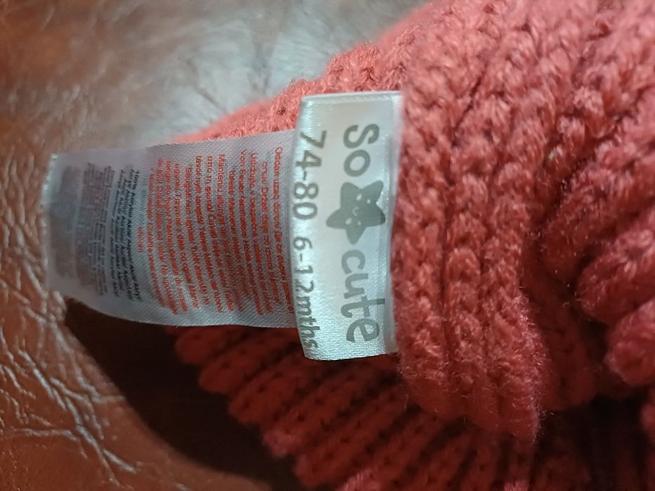 Vând căciulă pentru fetițe