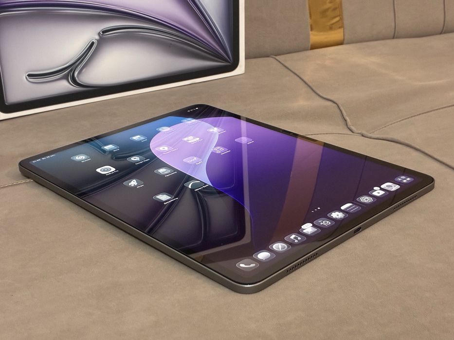 iPad Air 13 6 generation 256 Gb