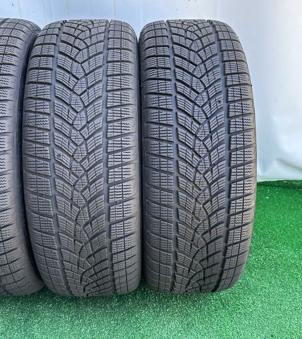 4бр 225/55r18 GOODYEAR зимни