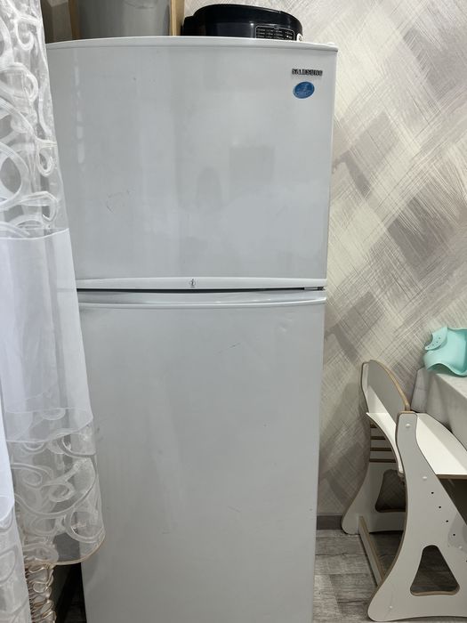 Продам холодильник