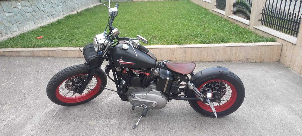 Vând motociclu Harley Davidson Sportster XLH 1000