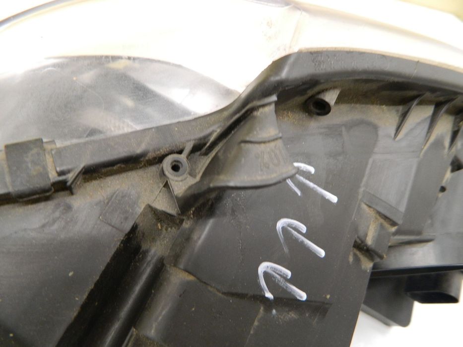 Far stanga VW Touran facelift Xenon, 2007, 2008, 2009, 2010, 2011, cod origine 1T1941751A.