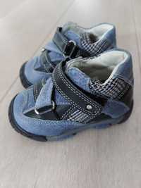 Бебешки обувки Scholl номер 19