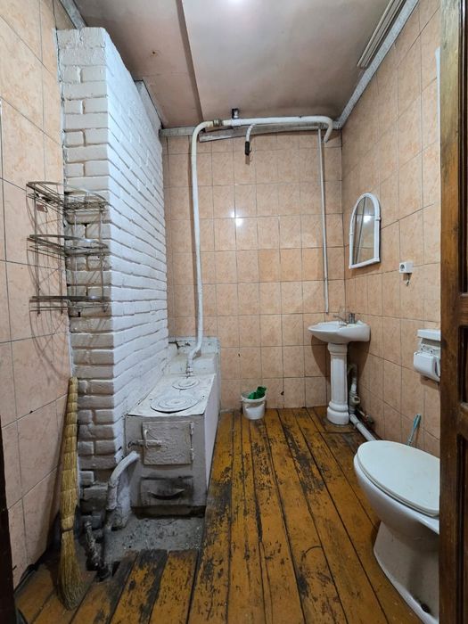 Продается 2 комн.дом район Восточный!