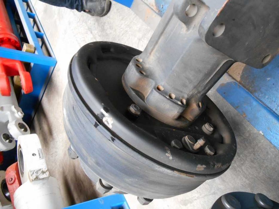 Axa spate noua marca ZF pentru Hitachi ZX160 ZX160W