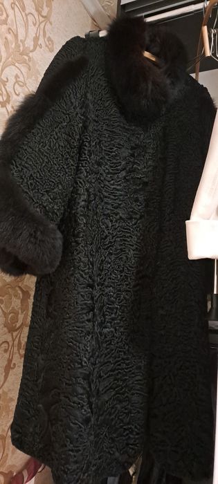 Шуба из каракульчи