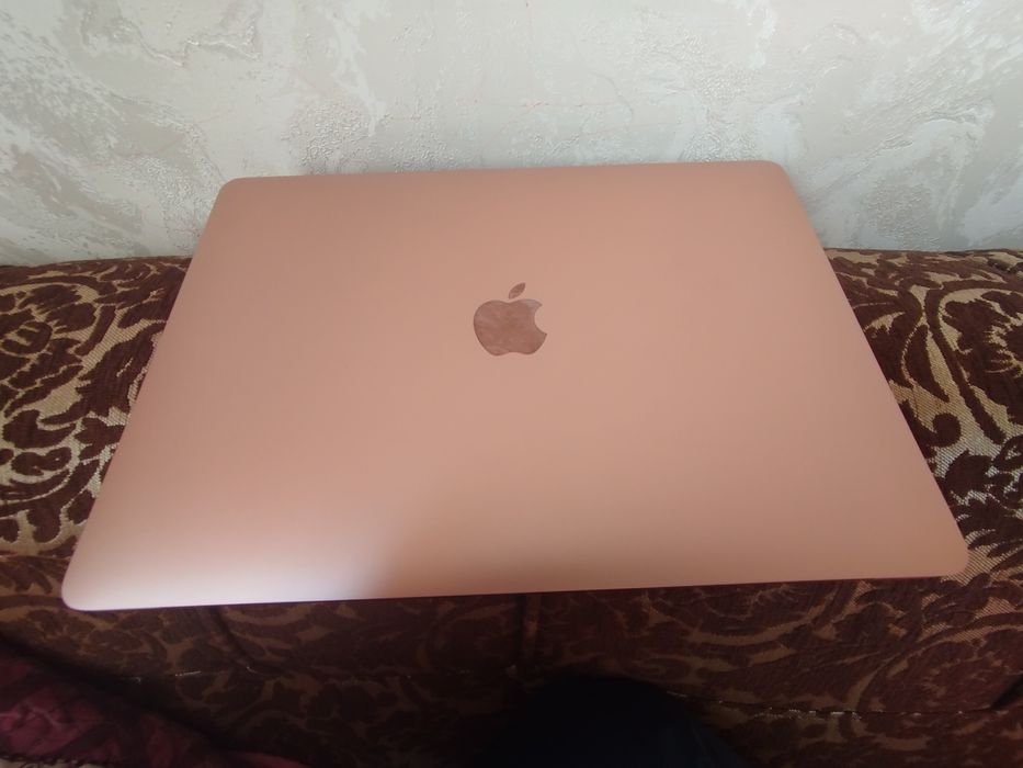 Macbook air M1 GOLD 93 % sotiladi