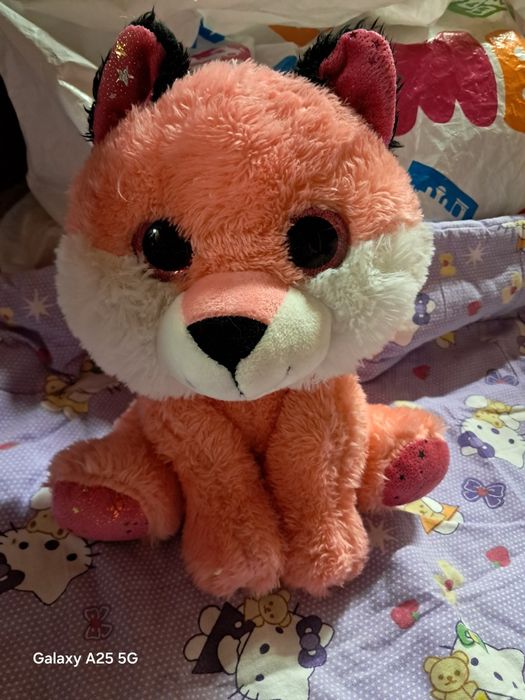 Vând plușuri frumoase