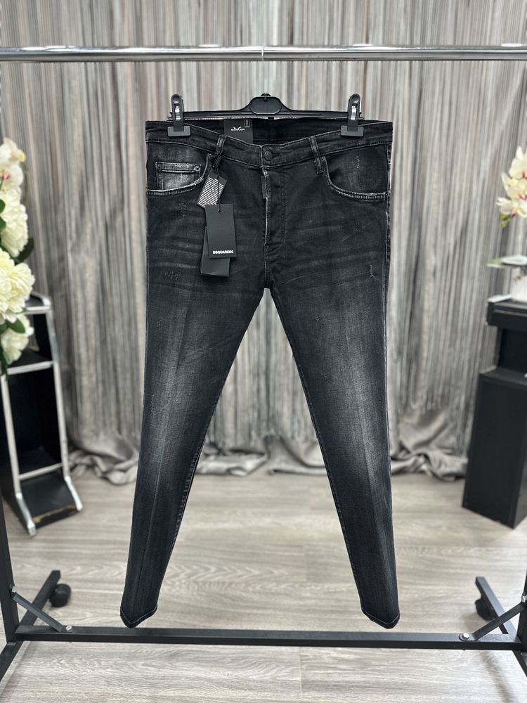 Blugi dsquared2 (marimi 50’L- 52’xl - 54’xxl - 56’3xl - 58’4xl )