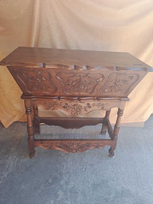 dulap vechi frantuzesc lemn nuc secol 18 - 19