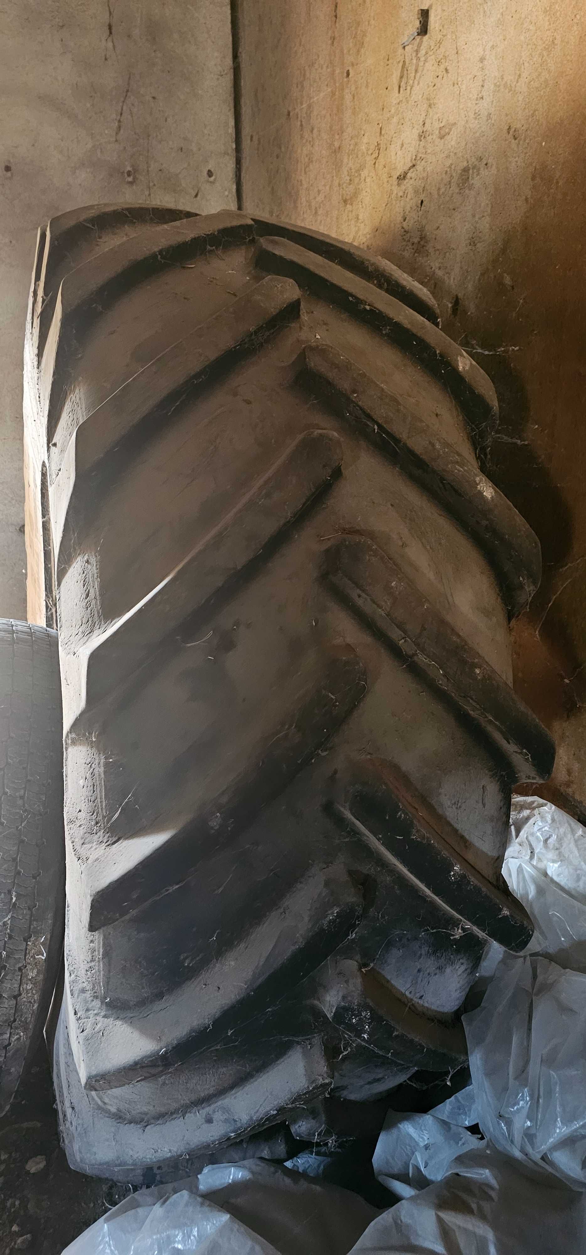 Гуми Комбайн 710/75 R34 1бр..