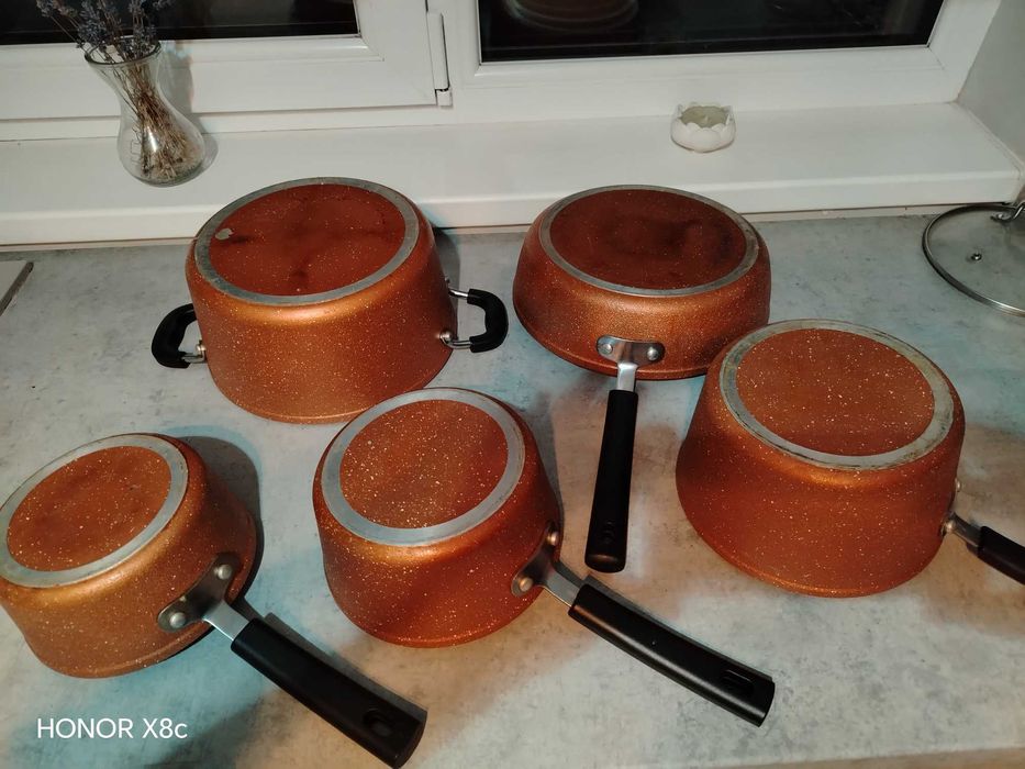 Set de Oale și tigaie The Rock