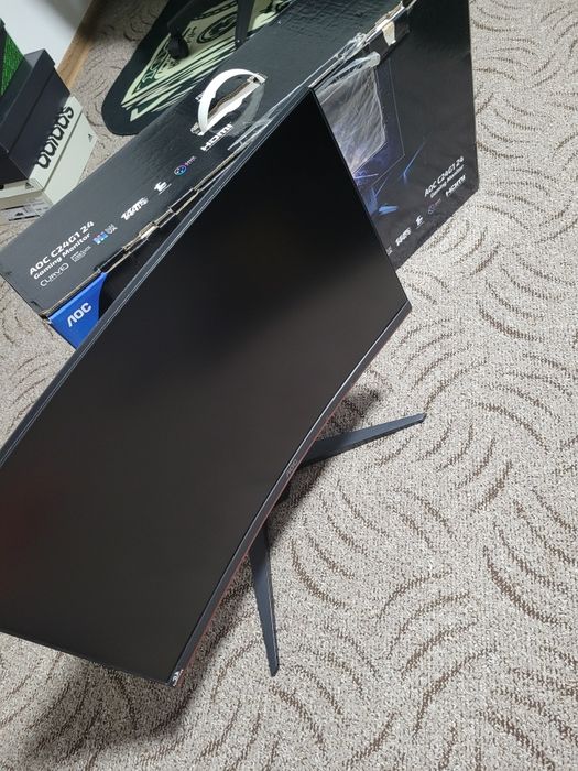 Vand monitor AOC 24inch