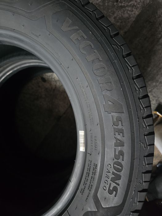 Goodyear 215/65 R16 C 109/107T MS all season