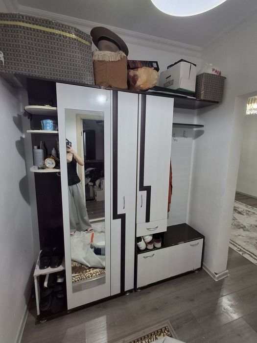 продаётся шкаф для прихожей