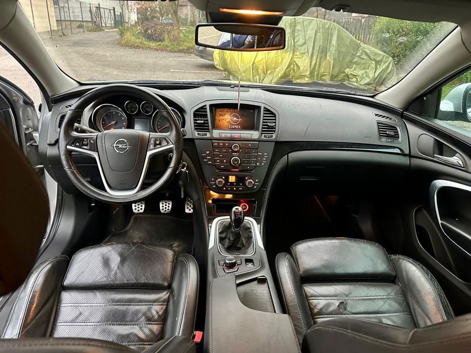 Opel insignia 2011 2.0 turbo 220 cp full