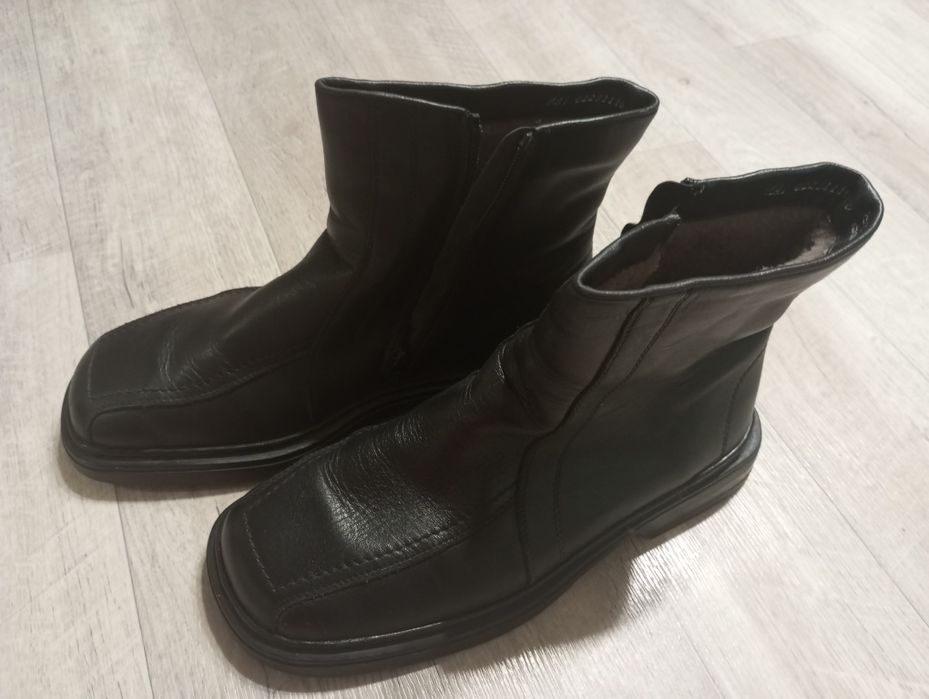 Продам мужские кожаные сапоги
