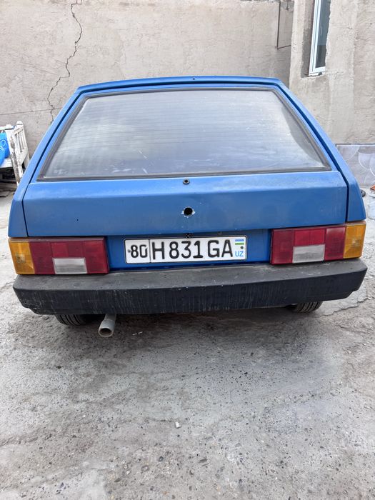 Lada sotiladi 15 mln sum. Moshina naxadu balonla yangi