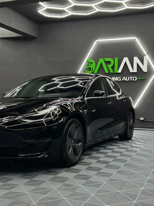 Tesla Model 3 Tesla Model 3 - Dual Motor - import Olanda