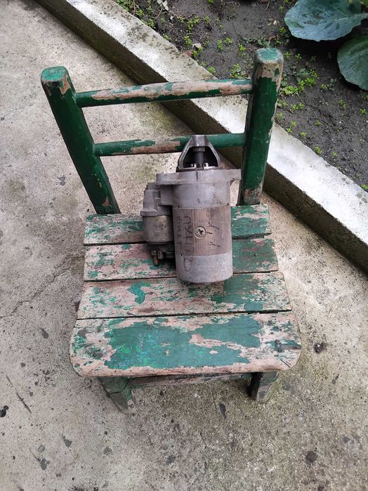 Продавам NISAN  Bluebird  1,6  SLX  Benzin газ 5 ск.Т 12  ЗАМЕНЯМ