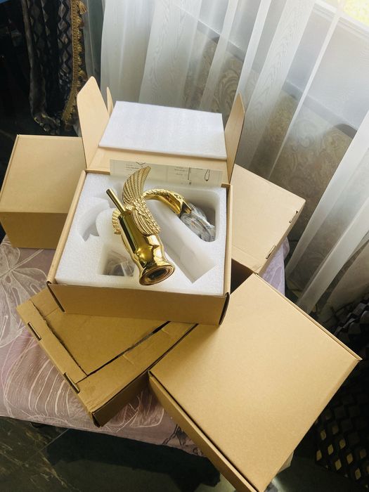 Baterie chiuveta/lavoar baie, Material Premium , finisaj Auriu Premium