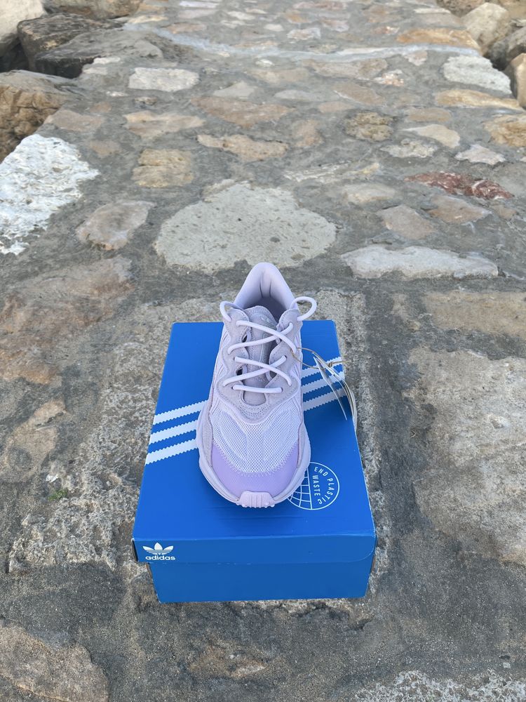 Дамски кецове ADIDAS OZWEEGO W