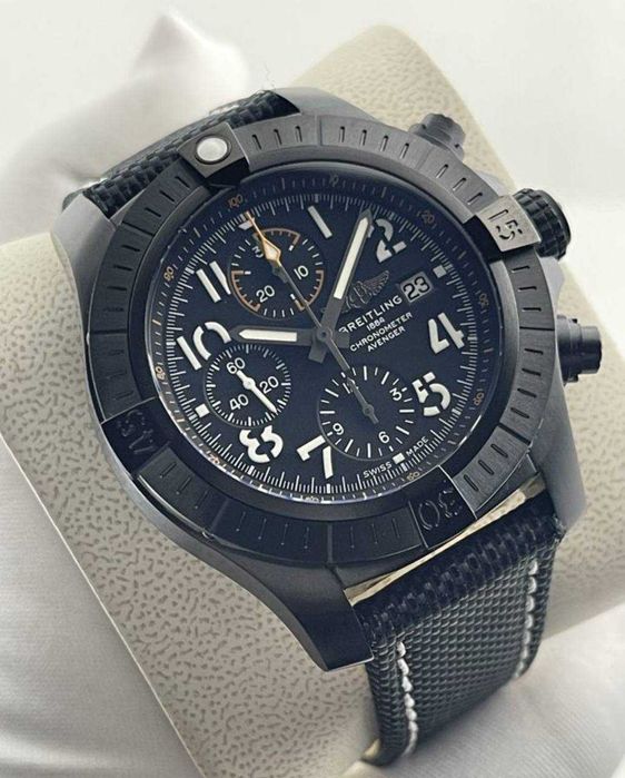 Breitling Avenger Chronograph 45 Night Mission V13317101B1X2