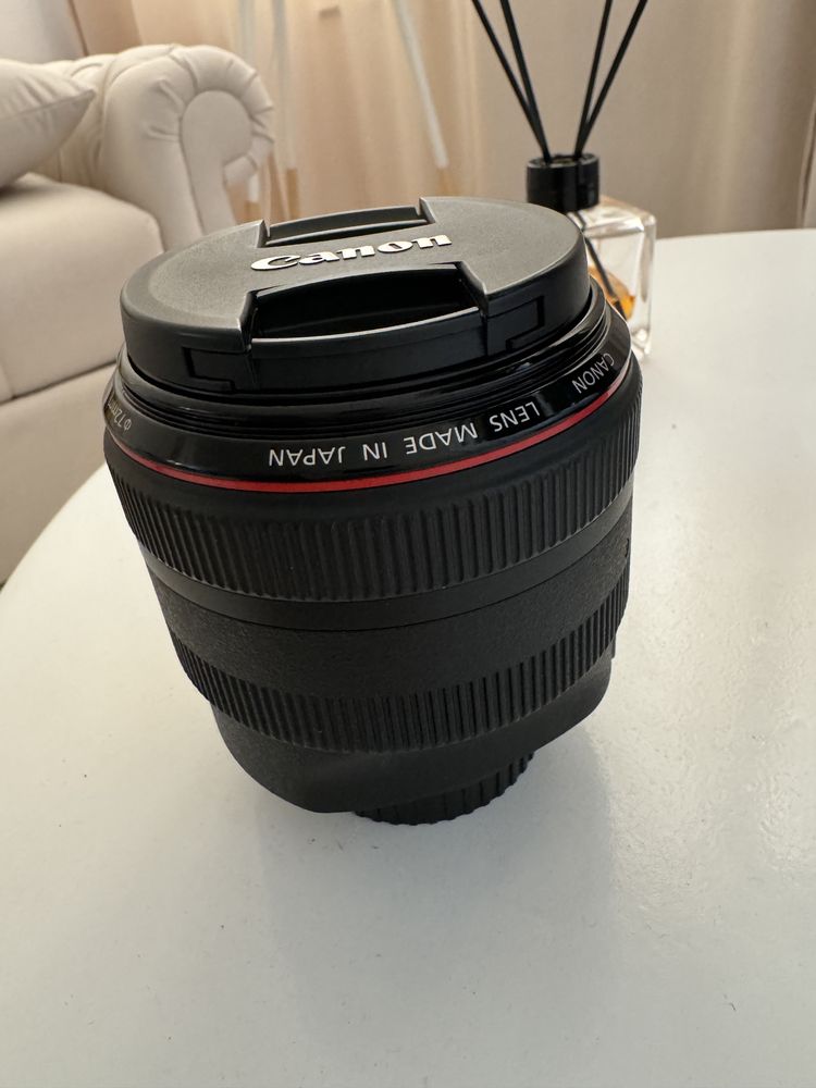 Canon EF 85mm f/1.2L II USM Lens