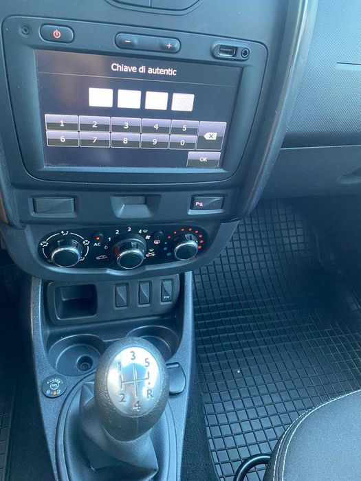 DACIA Duster 2015 1.6i+GPL 105 CP E5 AC Navi, Recent Adusa Carte RAR