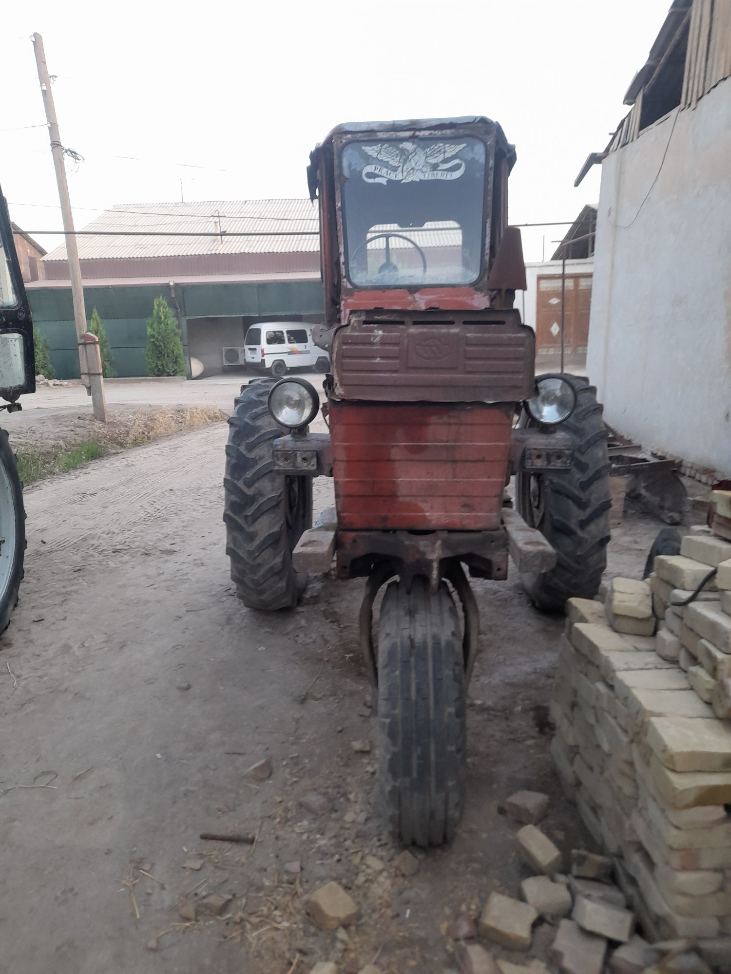 T 28  prsbodbòrchik  sotladi