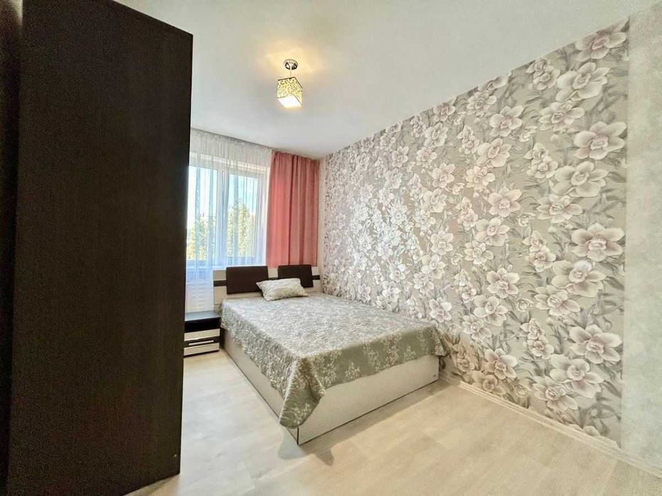 Тристаен имот в Дървеница