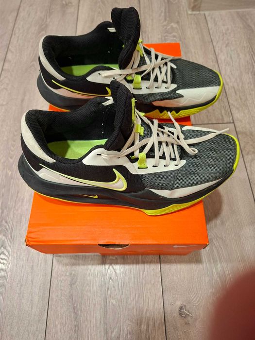 Мъжки маратонки Nike.