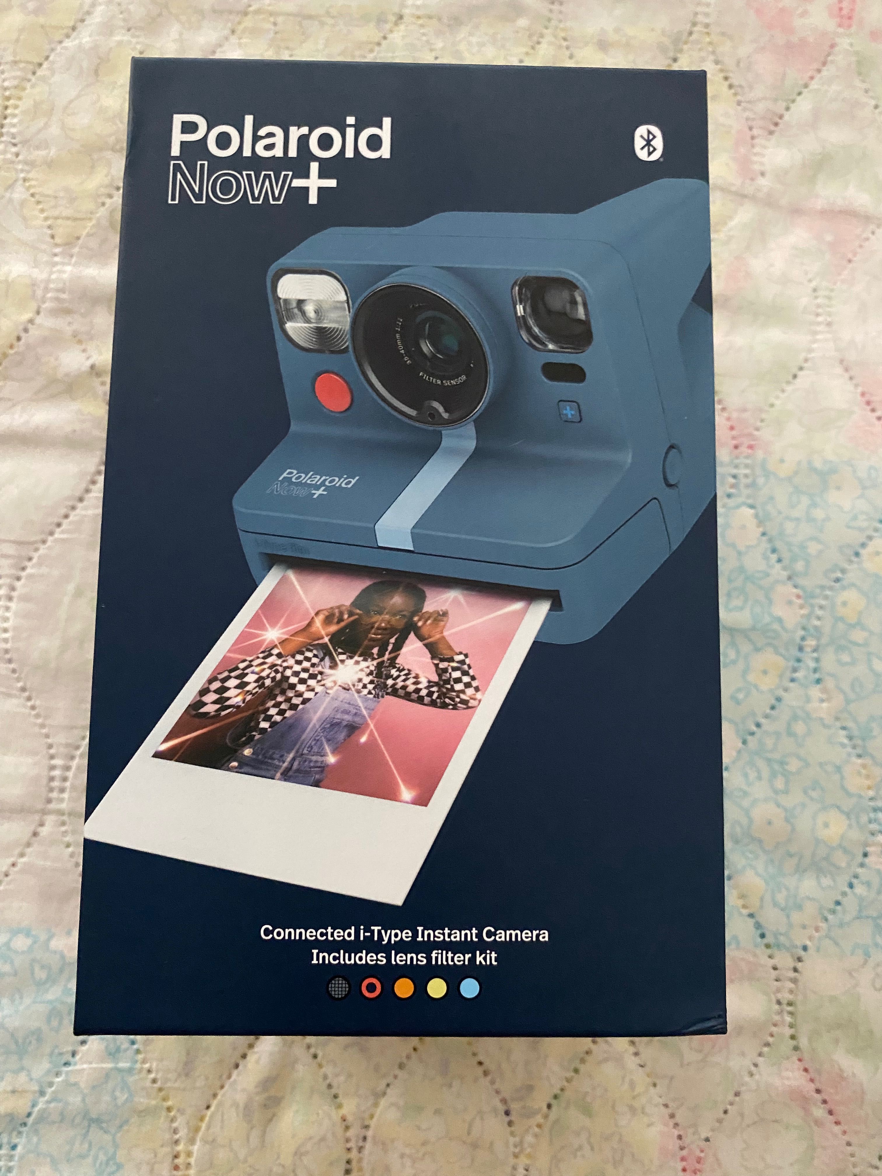 Камера за моментни снимки Polaroid с албум