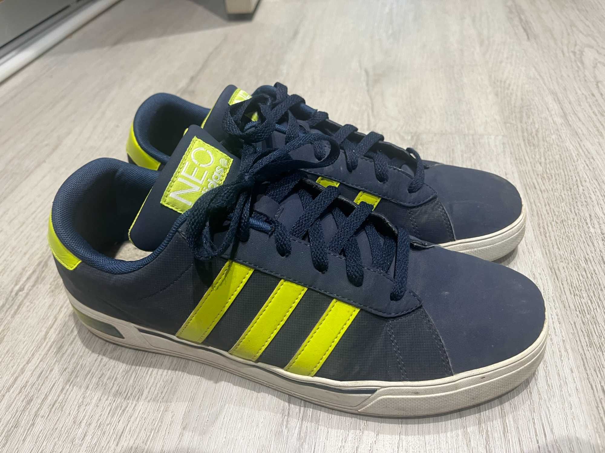 Маратонки Adidas Neo  Номер 44 2/3