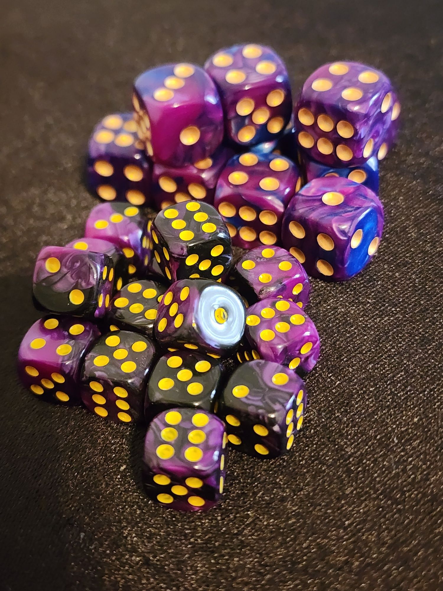 Зарики кости кубики игральные настольные игры