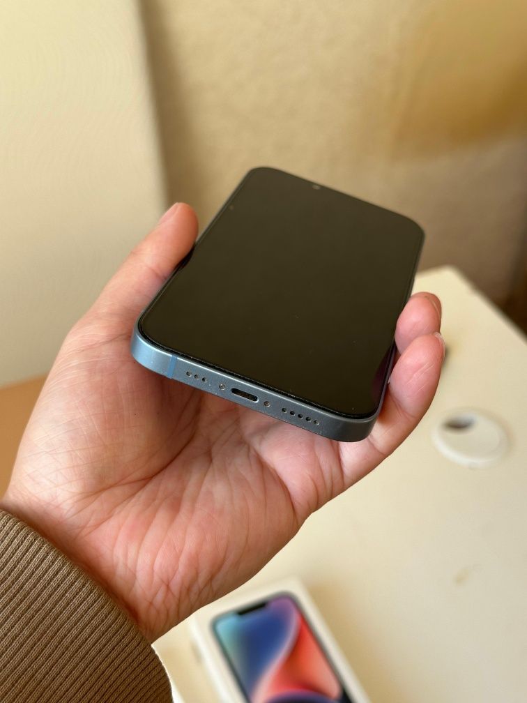iPhone 14 в отличном состоянии