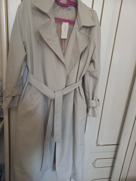 Новый женский плащь хорошего качества