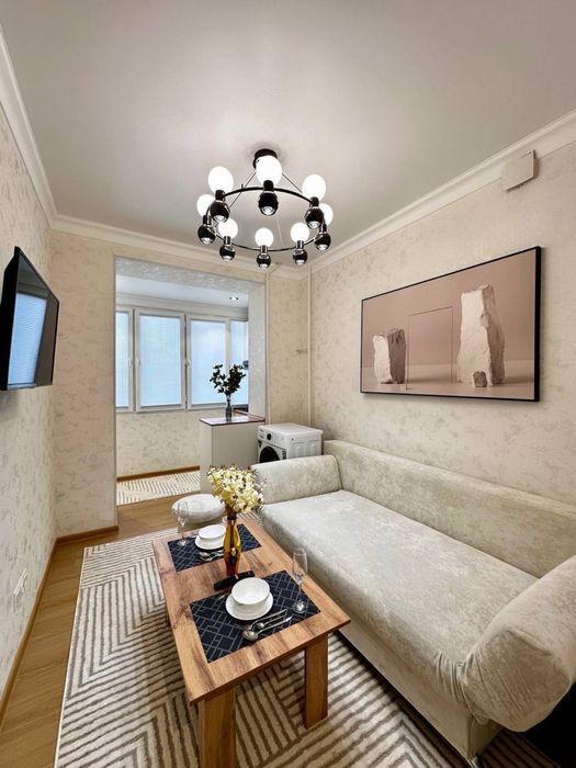 Центр Ц7.  1в2комнатная. Еаро квартира.  Ор метро