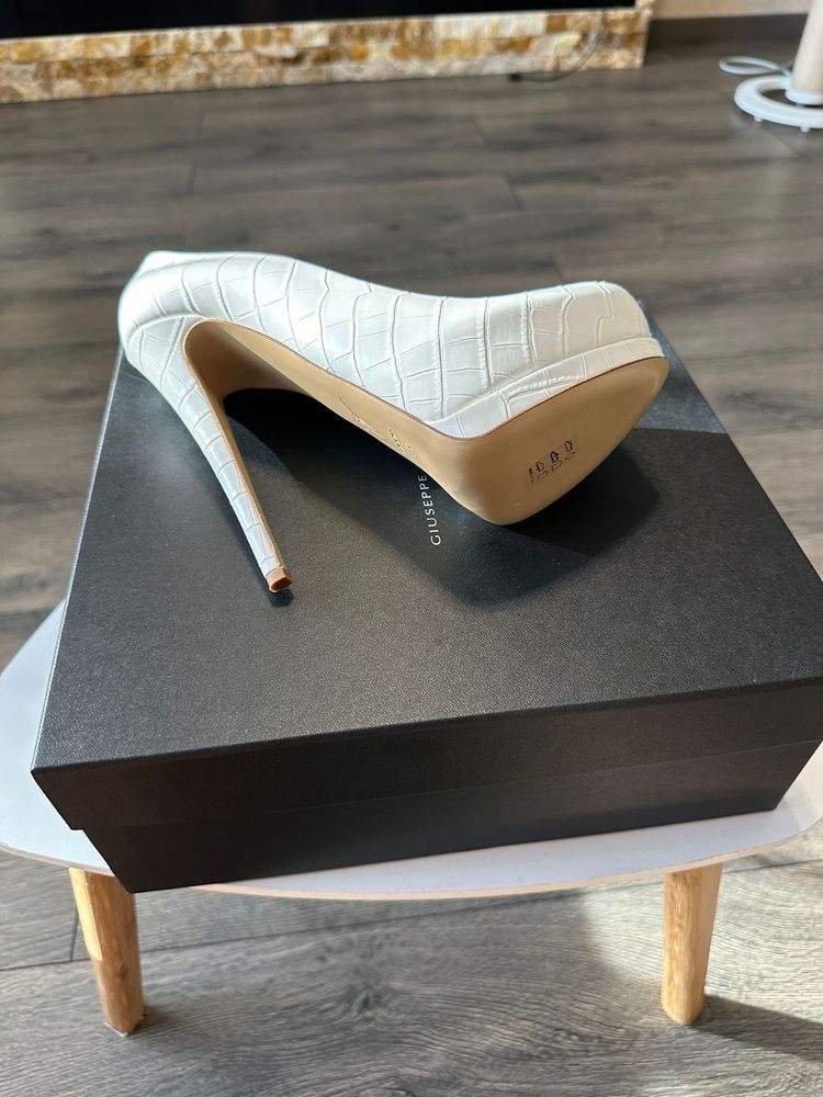 Pantofi Giuseppe Zanotti