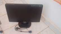Vând 2 monitoare LCD