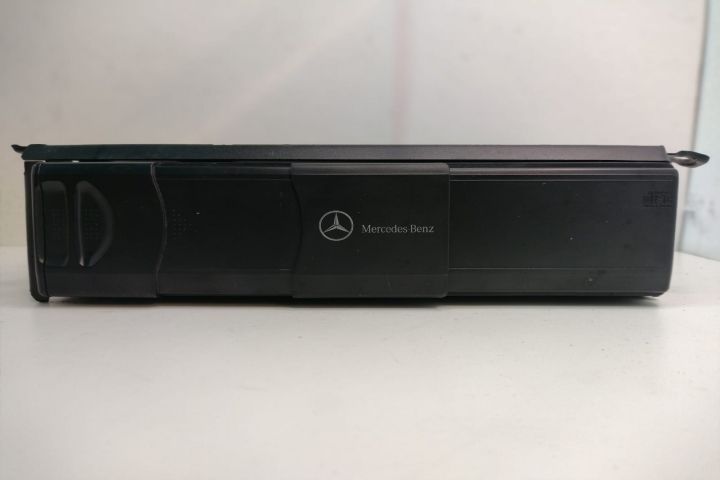 CD Changer Unitate CD A2038209089 Mercedes-Benz C-Class W203/S203/CL2
