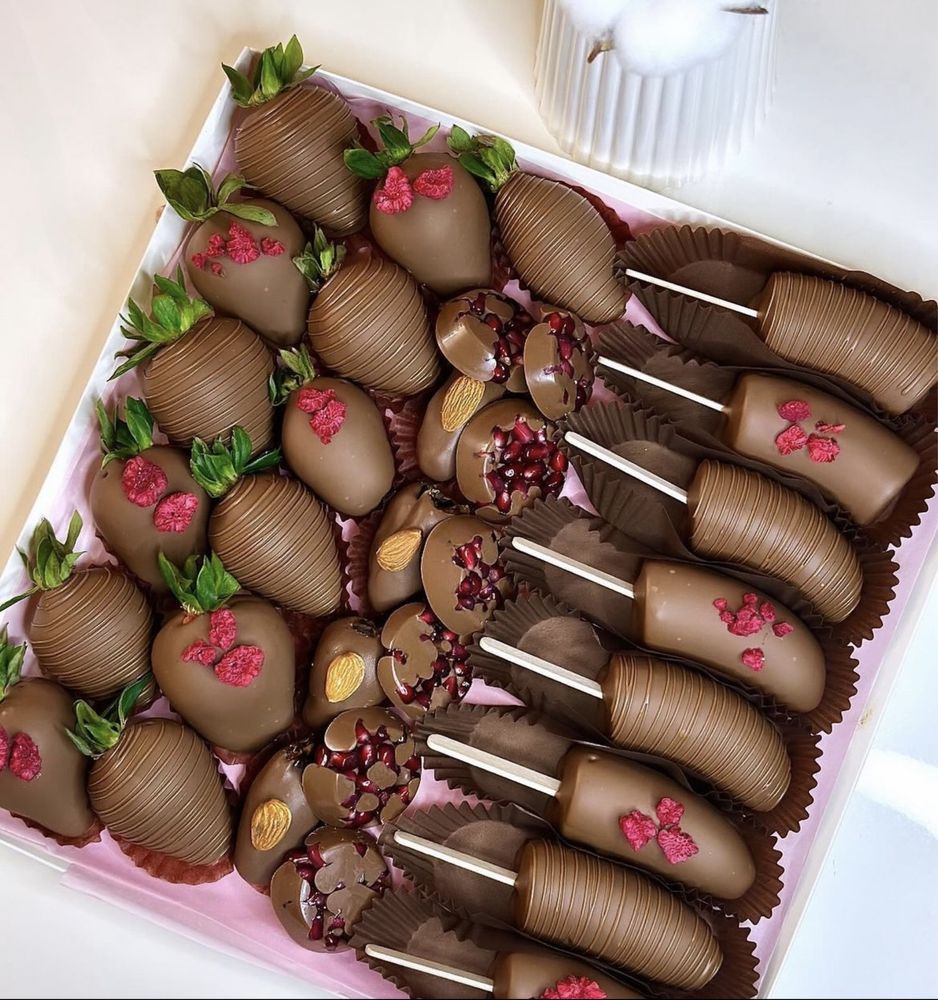 Клубника в бельгийском шоколаде доставка Астана клубника в шоколаде