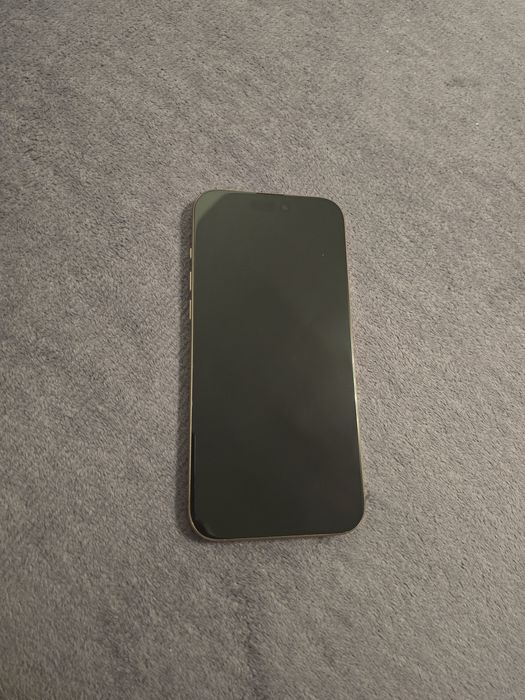 Vand/schimb iphone 16 pro max impecabil/ca nou