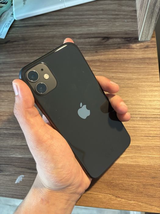 iPhone 11 в ПЕРФЕКТНО състояние