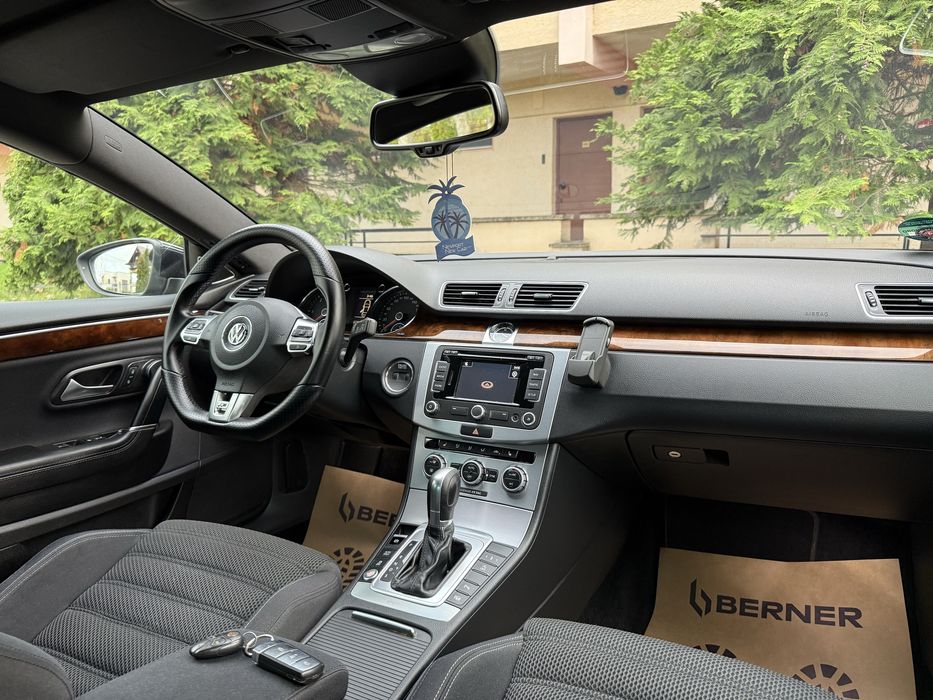 Vw R-line ventilatie distronic 5 locuri 177 CP 2015