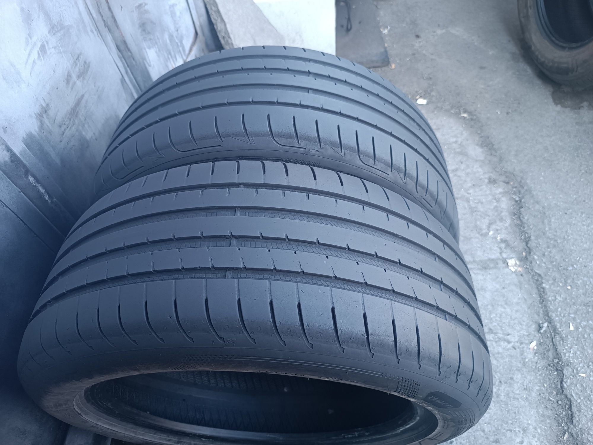 225/50/17 Goodyear