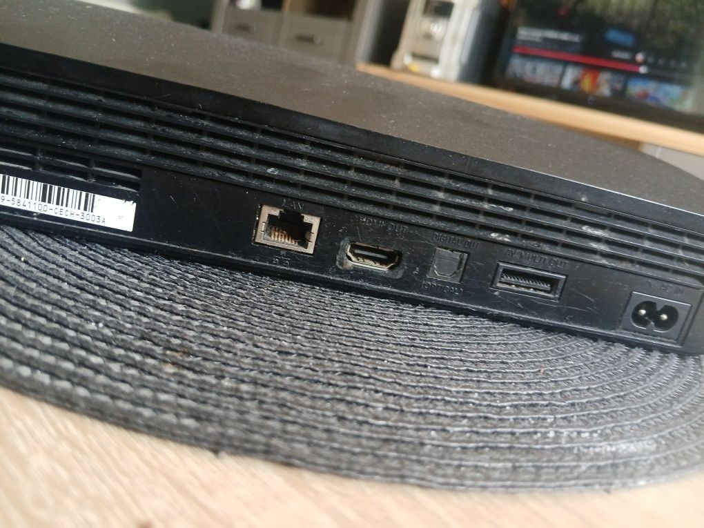 Vând  sau schimb ps 3 funcțional