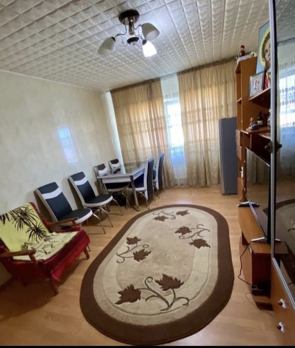 Vând în rate apartament 3 camere, zona Distrigaz!