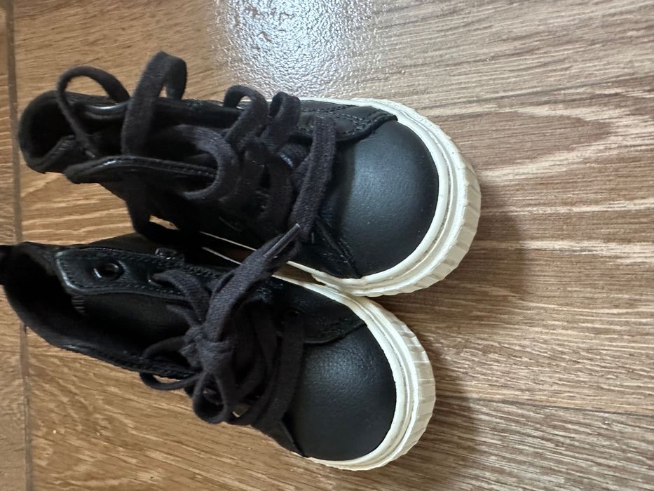 Ghete Angelitos nr 21, ghete Zara nr 22